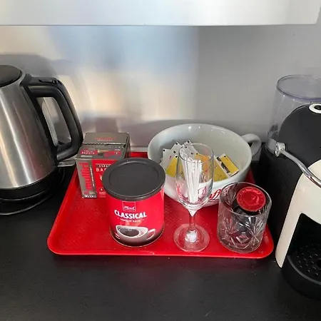 Oslo Rruga Bardhyl Apartament *